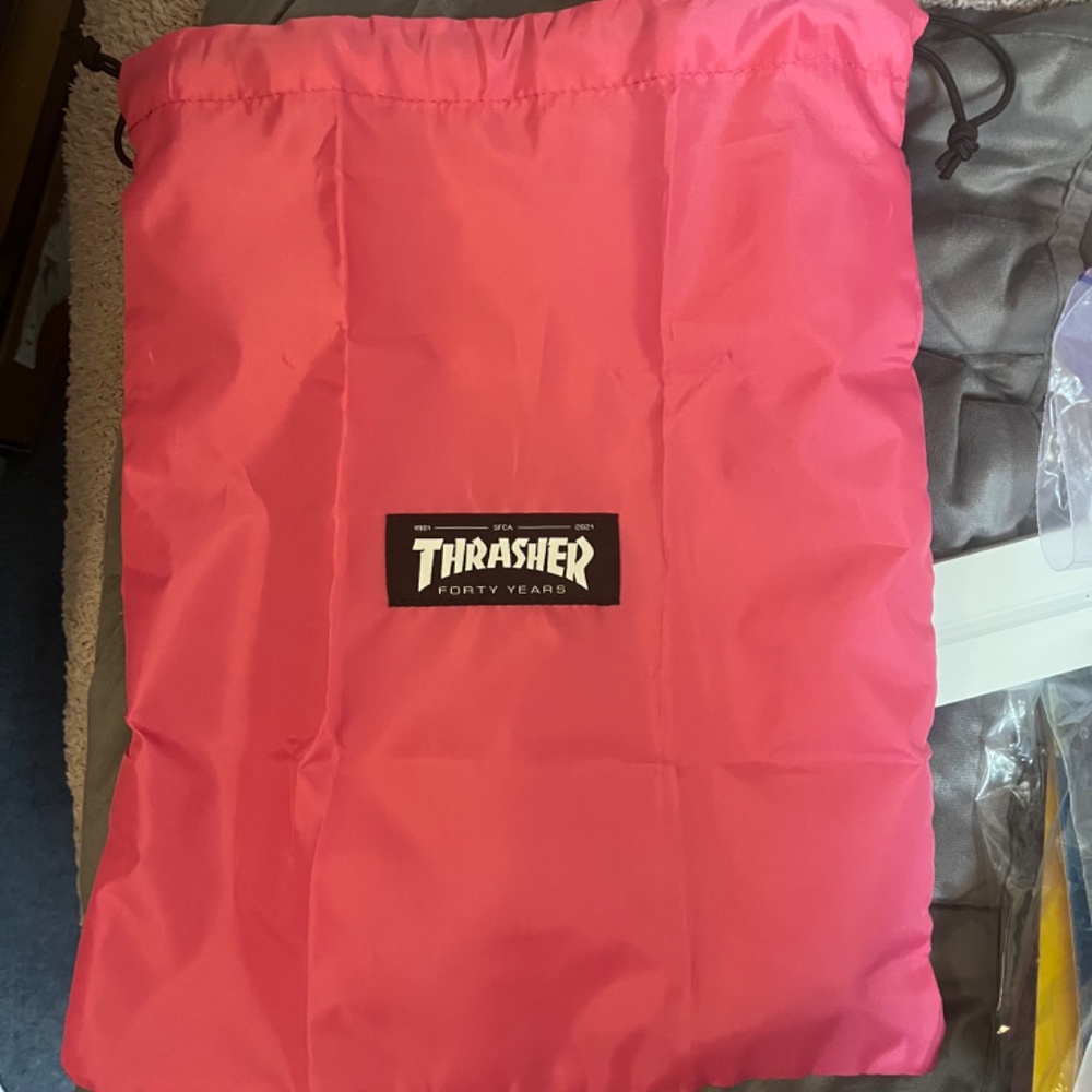 Thrasher Pink Drawstring Pouch - Picture 4 of 4